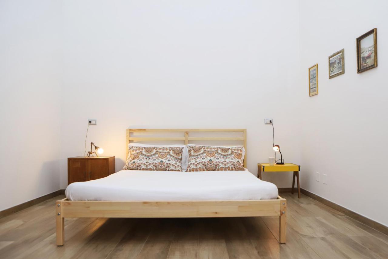 Tribunali Family Apartment By Wonderful Italy Наполи Екстериор снимка