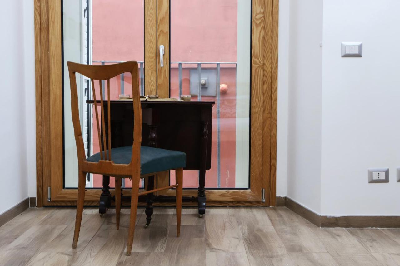 Tribunali Family Apartment By Wonderful Italy Наполи Екстериор снимка